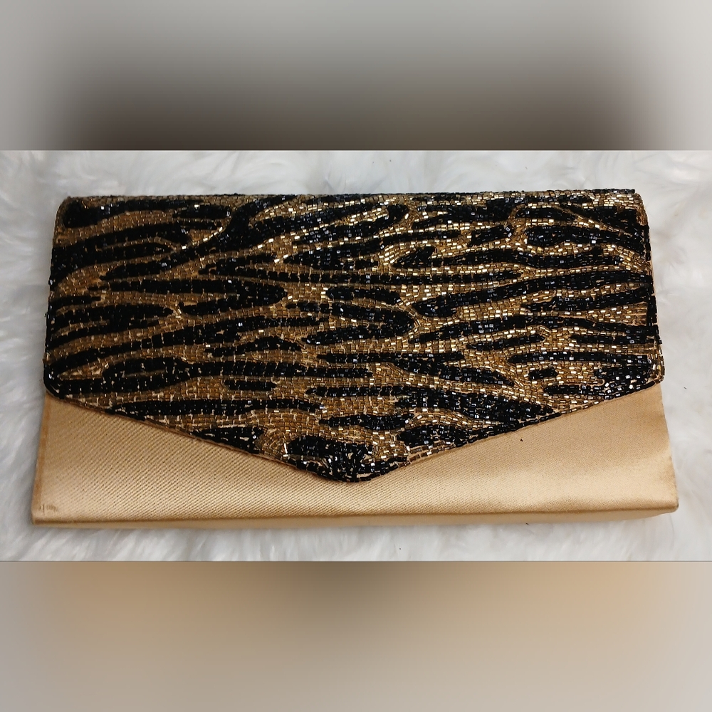 Tiger print Capparos cluth purse 👛 😍